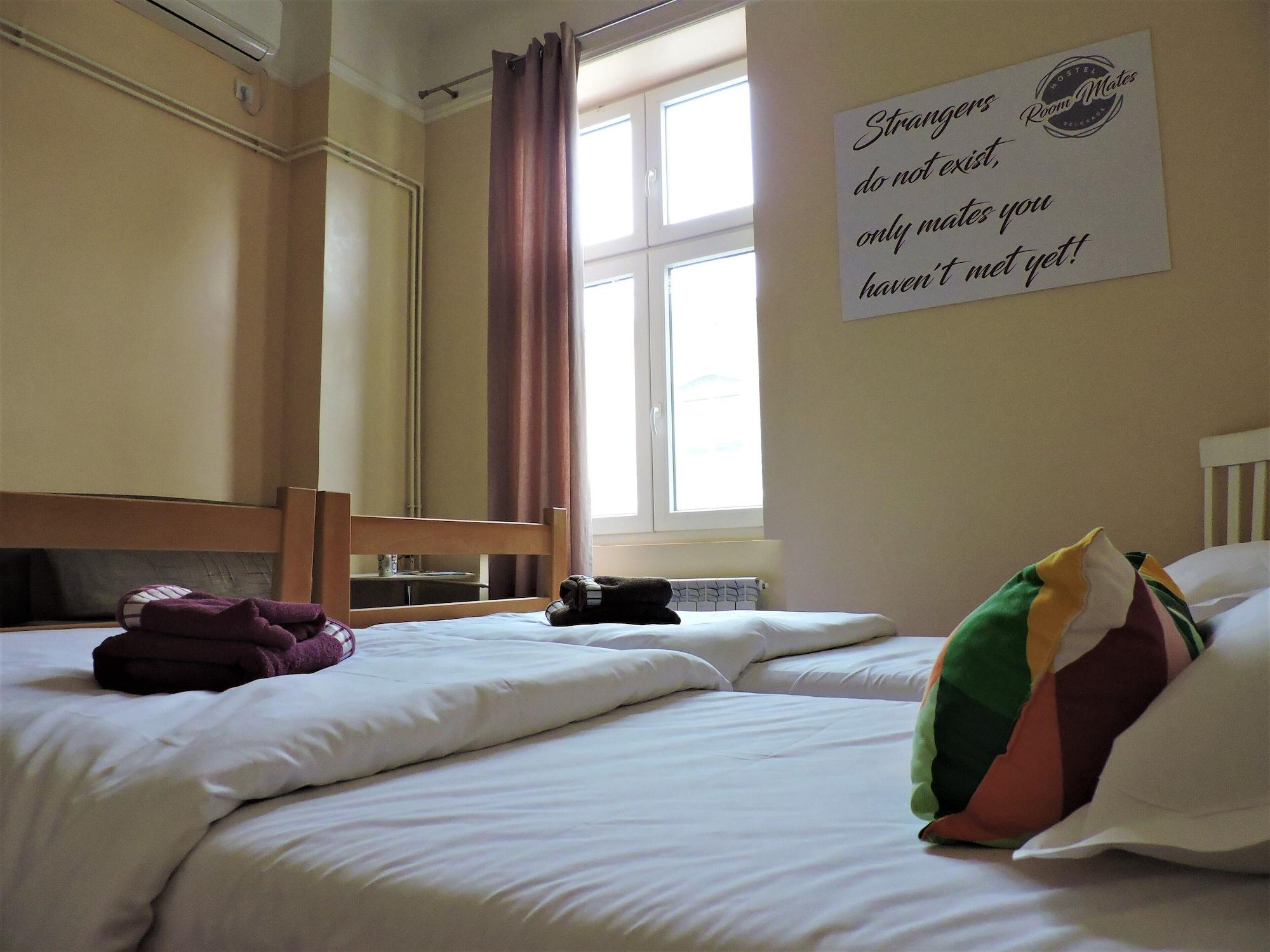 Roommates Hostel Белград Экстерьер фото